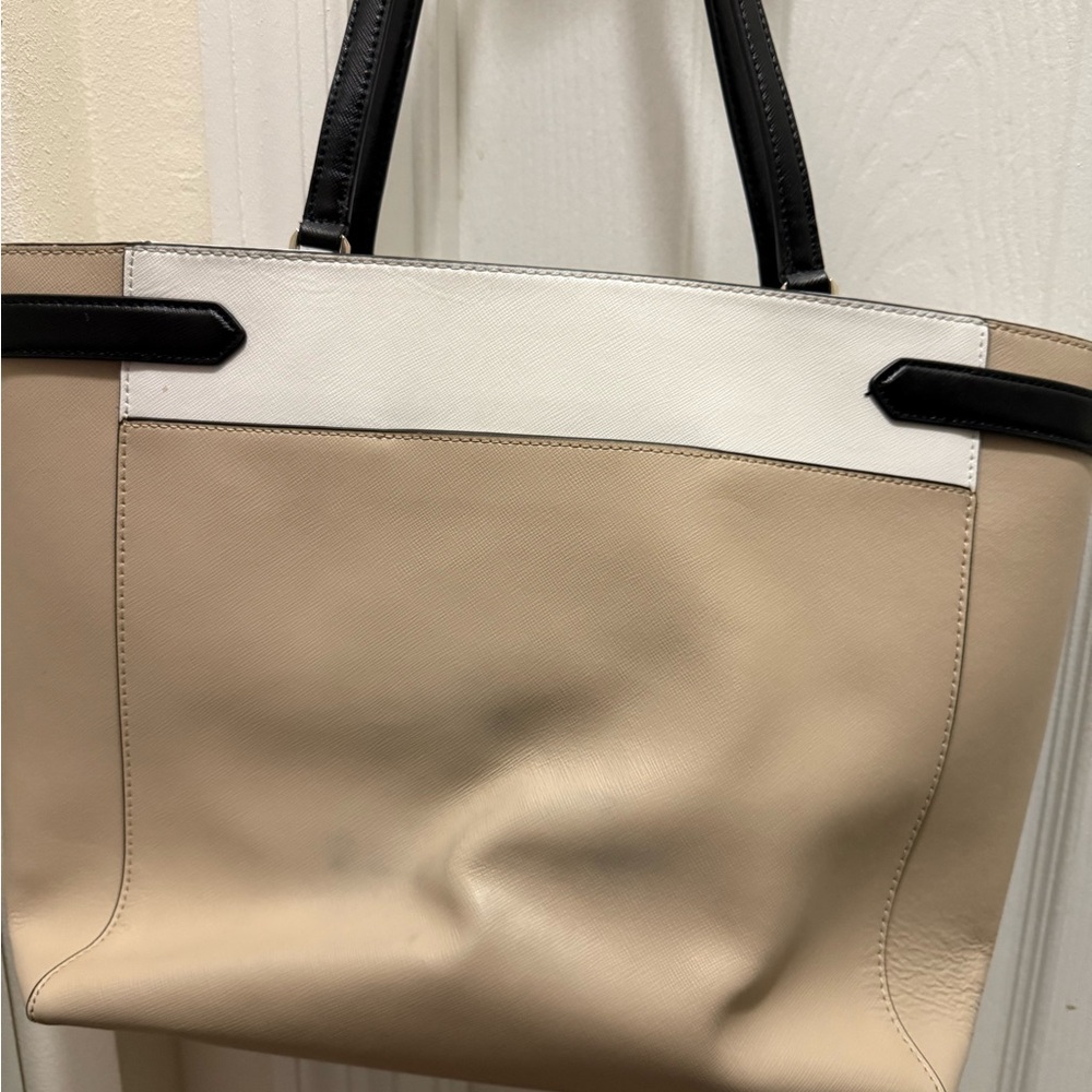 Kate Spade Cream and Black Tote - Picture 5 of 10
